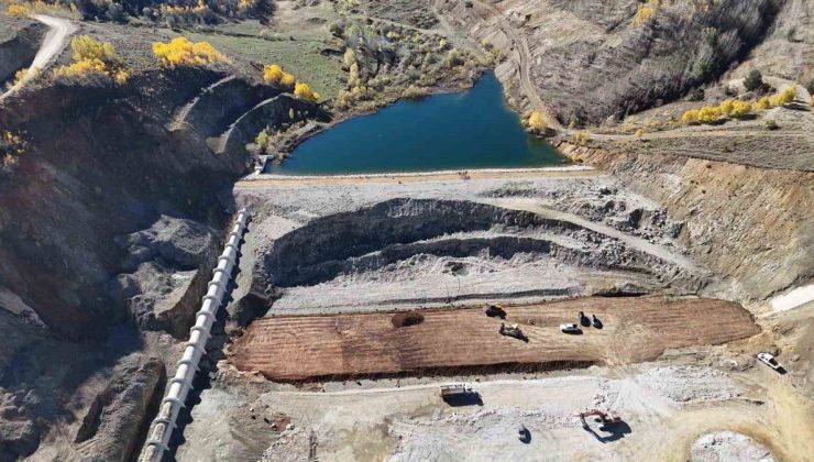 DSİ 22. Bölge Müdürü Fatih Kişi, Bayburt Demirözü’nde Petekli Göleti’ni inceledi
