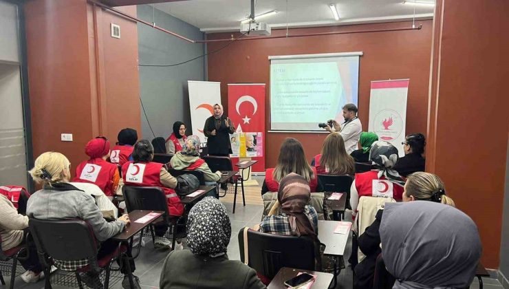 Düzce’de kadınlara meme kanserinde erken teşhis eğitimi ve tarama yapıldı