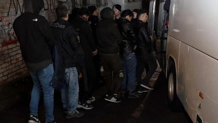 Edirne ve Kırklareli’nde 23 düzensiz göçmen yakalandı
