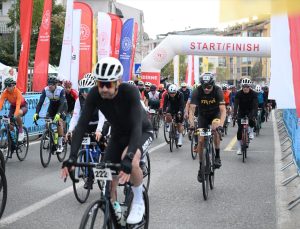 Edirne’de 17. Cumhuriyet Kupası Bisiklet Yol Yarışı’na 120 sporcu katıldı