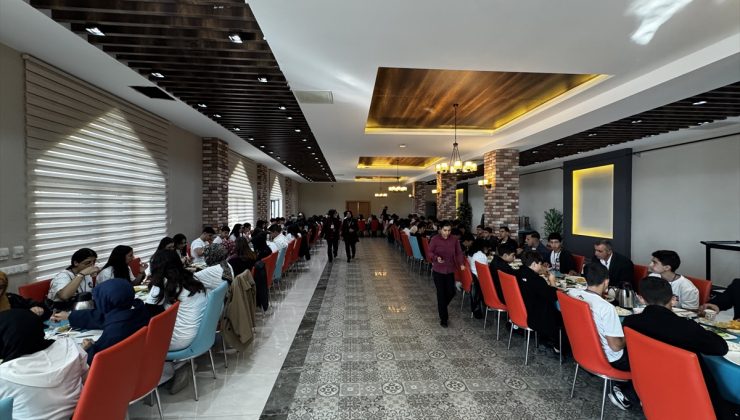 Elazığ Valiliğinin İpek Yolu projesinde 9. program yapıldı, 600 öğrenciye ulaşıldı