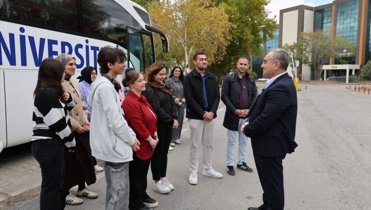 ERÜ yeni öğrencileri Kayseri Kültür Yolu Turu’nda şehirle tanıştırdı