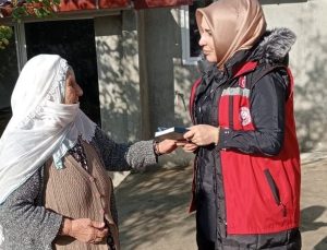 Erzurum’da psikososyal destek ekipleri yaşlıları evlerinde ziyaret ediyor