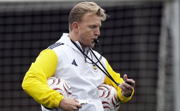 Fenerbahçe’de Kuyt’ın menajerinden flaş açıklama!
