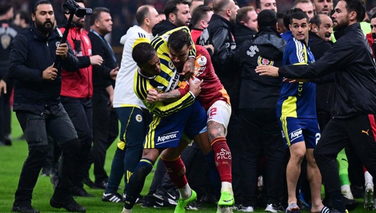 Galatasaray-Fenerbahçe derbisi dünyada olay oldu: Utanç verici