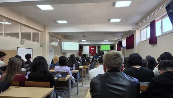 Gediz MYO öğrencilerine sağlıklı yaşam ve güvenli ilişkiler eğitimi verildi
