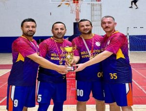 Hakkari İl Milli Eğitim Müdürlüğü Basketbol Takımı 3×3 turnuvasında şampiyon oldu