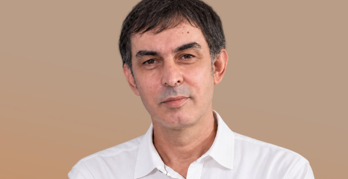 Halkevleri, gazeteci Bahadır Özgür’ün fon haberi nedeniyle gözaltısına tepki gösterdi