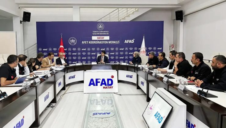 Hatay’da kırsal afet konutlarının yapım süreci toplantıda görüşüldü