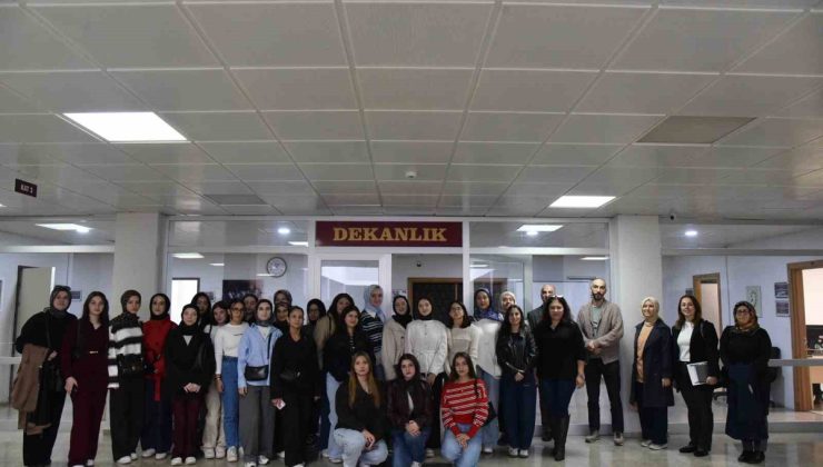 Hendek’ten gelen lise öğrencileri Düzce Üniversitesi’nde özel eğitimi tanıdı