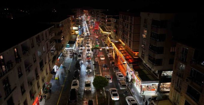 Iğdır’da 103 araçlık konvoy vatandaş ilgisiyle yaklaşık 1000 araca ulaştı