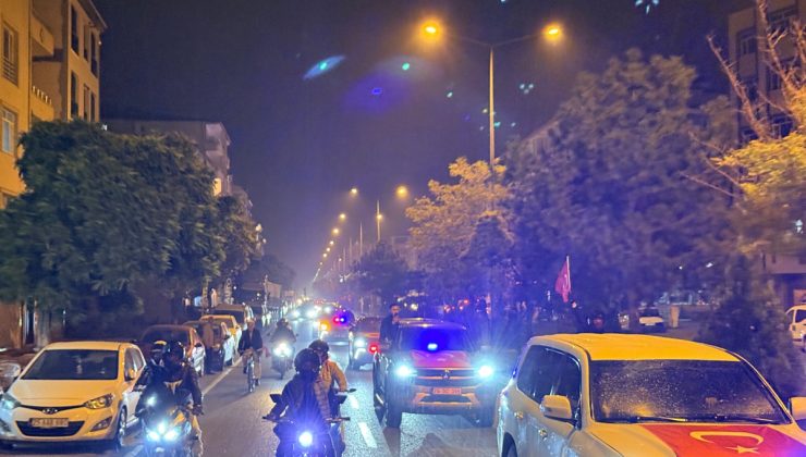 Iğdır’da 103 araçlık konvoyla Cumhuriyet Bayramı coşkusu yaşandı