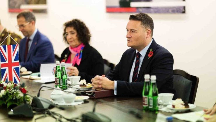 İngiltere Savunma Bakanı Streeting, Polonya ile 3 yıllık savunma anlaşması imzaladı