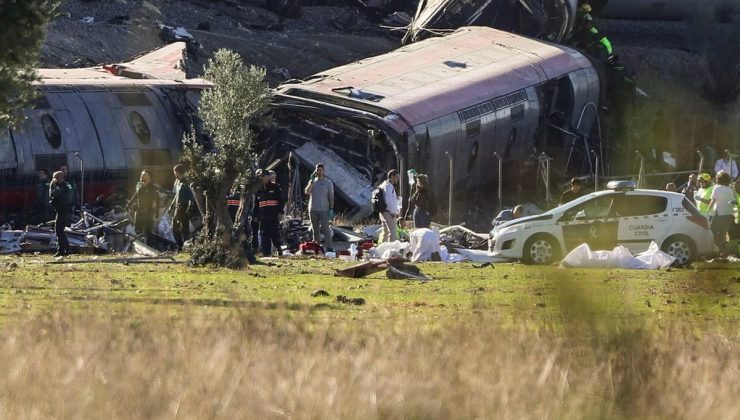 İspanya’da iki hızlı tren çarpıştı: 46 ölü, 179 yaralı