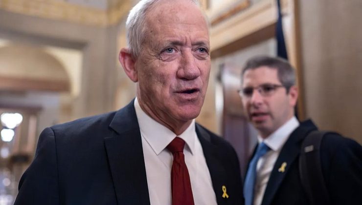 İsrail’de muhalif lider Benny Gantz, seçime 8 gün kala yarıştan çekildiğini açıkladı