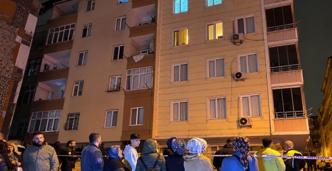 İstanbul’da gece yarısı çatırdama sesleri! 2 bina boşaltıldı