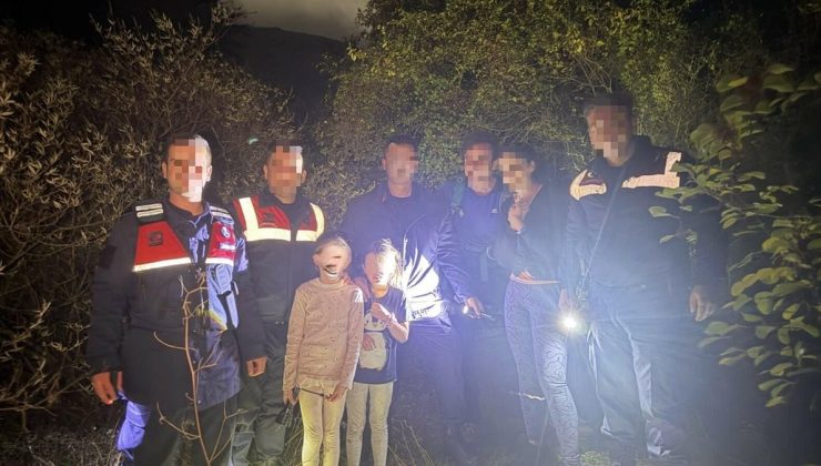 Jandarma, Kuşadası’da doğa gezisinde kaybolan 4 kişilik Alman aileyi gece buldu