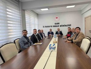 Kars’ta Vali Polat, toprak analiz laboratuvarı ve mera eğitim merkezini inceledi