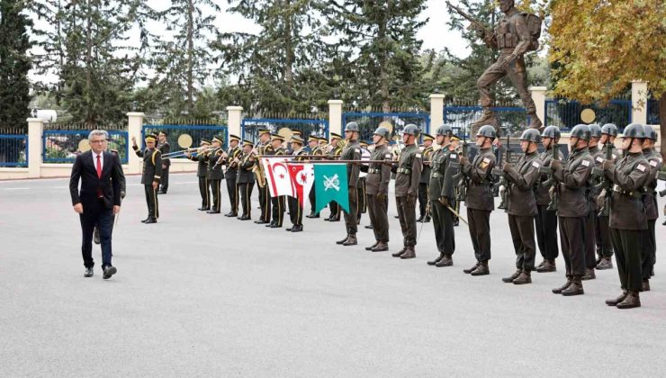 KKTC Cumhurbaşkanı Erhürman, Lefkoşa’da iki komutanı makamlarında ziyaret etti