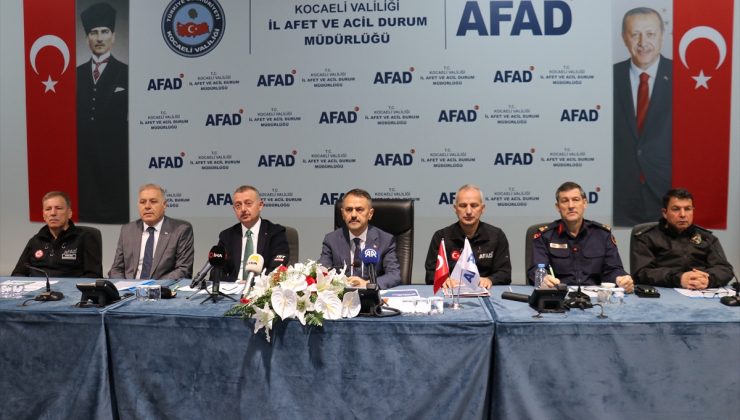 Kocaeli Valisi Aktaş, 1700 olaya müdahale edildiğini, 1 kişinin arandığını bildirdi