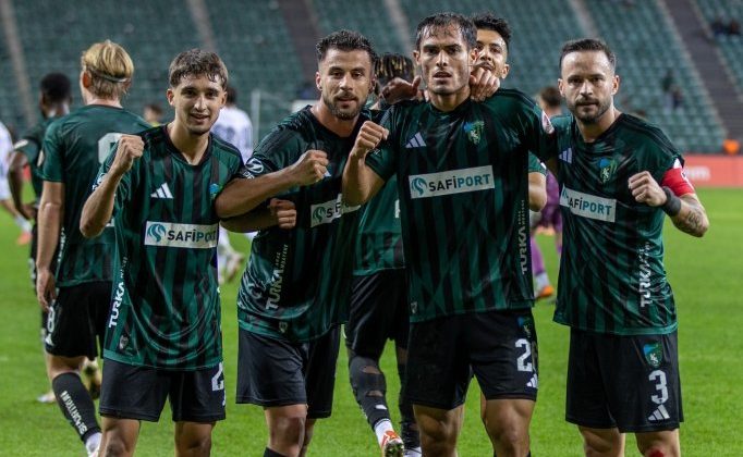 Kocaelispor, kupada üç golle turladı