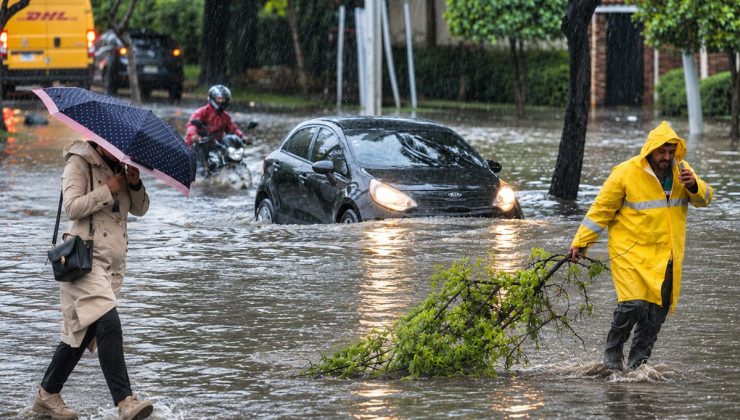 Meteoroloji saat verdi, alarm 19 ile yayıldı! Sel, fırtına ve hortum uyarısı