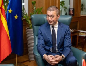 Mickoski, Türkiye’nin Üsküp Büyükelçisi Aktaş’ı Başbakanlıkta kabul etti