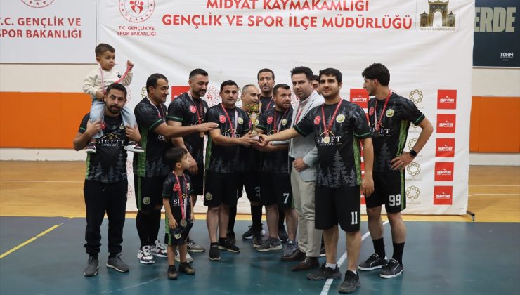 Midyat’ta Cumhuriyet Kupası’nı Borsa İstanbul Midyat Anadolu Lisesi kazandı