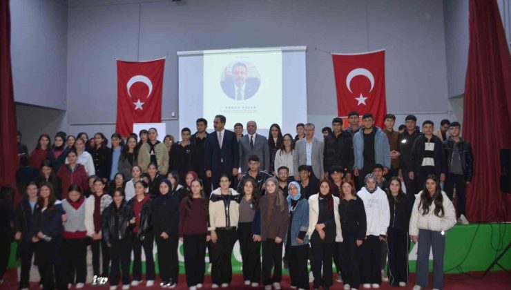 MSB Daire Başkanı Hakan Yaşar, Bulanık’ta öğrencilerle tecrübelerini paylaştı