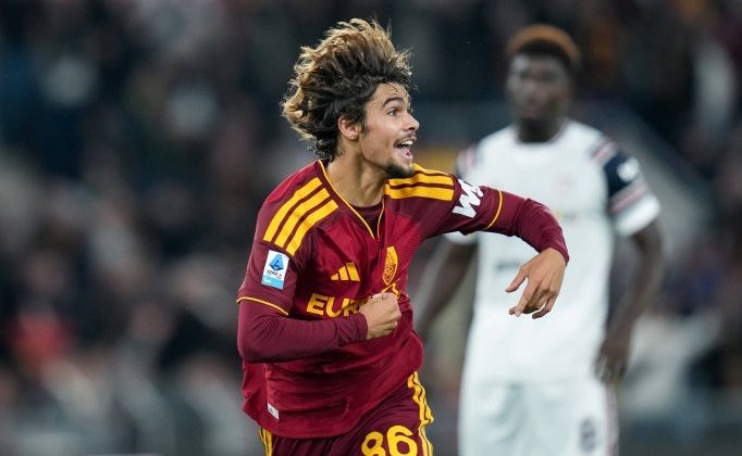 Roma, Cagliari’yi son dakikalarda devirdi!