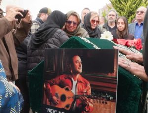 Şarkıcı Nev Karacaahmet’te toprağa verildi