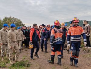 Selde ölenlerin sayısı 8’e ulaştı, Pendik’te selde kayıp kişinin cesedi bulundu