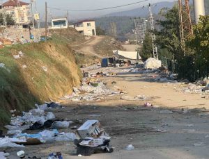 Sinop Boyabat’ta asırlık panayır sonrası etkinlik alanı çöple doldu