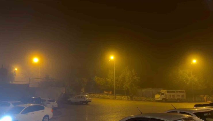 Sivrihisar’da sağanak ve yoğun sis sürücülere zor anlar yaşattı