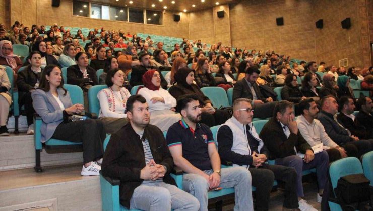 Tekirdağ AFAD, Aile ve Sosyal Hizmetler personeline ilk 72 saati anlattı
