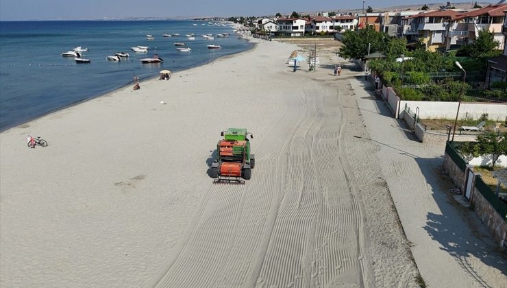 Tekirdağ sahillerinde yaz boyunca 210 ton deniz çöpü ve 13 bin 860 ton yosun toplandı