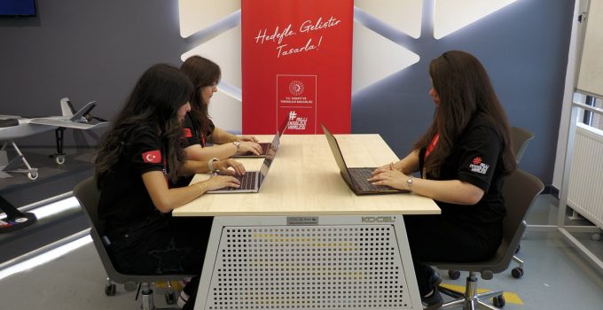 Tekstil atıklarının geri dönüşümünde yapay zeka destekli uygulama