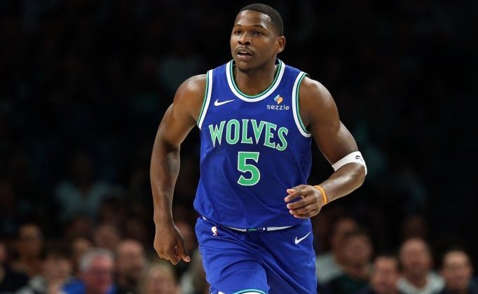 Timberwolves’a Edwards şoku: İki aya kadar yok