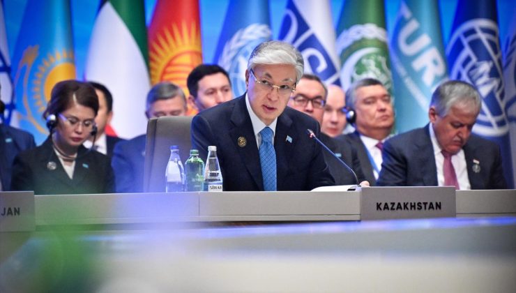 Tokayev, Bakü’deki CICA zirvesinde Asya’nın güçlü kurumlara ihtiyaç duyduğunu söyledi