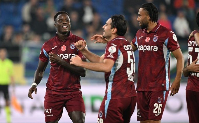 Trabzonspor’dan Karadeniz derbisinde müthiş dönüş!