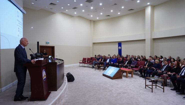 Trakya Üniversitesinde emekli Prof. Dr. Acunaş onuruna yenidoğan paneli düzenlendi
