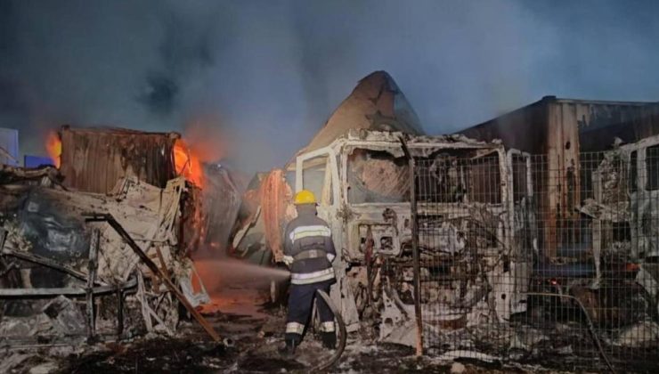 Ukrayna ticaretinin bel kemiği hedefte! Rusya, İzmail Limanı’nı ve 2 gemiyi vurdu