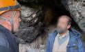 Uludağ’da mağaraya sığınan yaşlı adama dağcılar battaniye ve yiyecek ulaştırdı