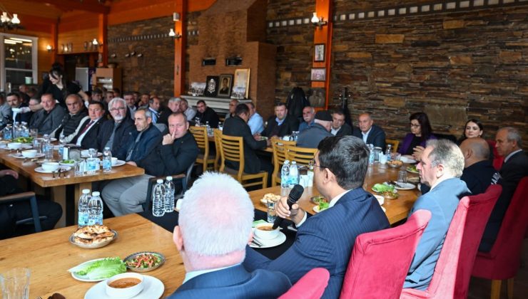 Uşak Valisi Kartal, Muhtarlar Günü yemeğinde mahalle ve köy muhtarlarıyla buluştu