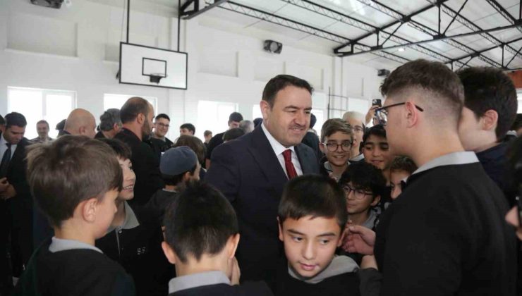 Vali Musa Işın, imam hatip lisesi öğrencileriyle buluştu