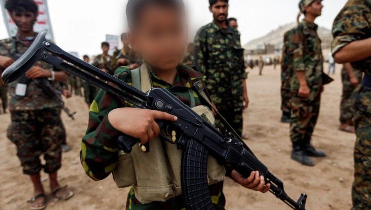 Yemen’de Husiler çocukları sınıflardan alıp askeri eğitime götürmeye başladı