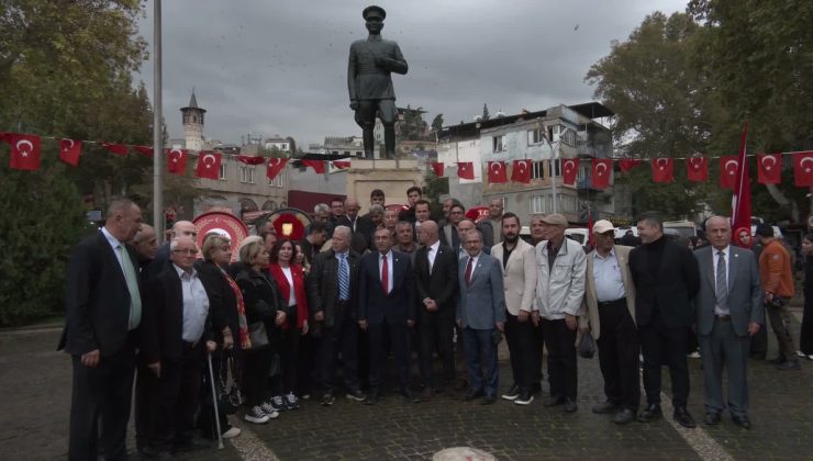 YENİ Parti Kahramanmaraş örgütü 29 Ekim’de Atatürk Anıtı’na çelenk koydu