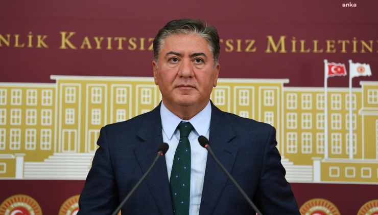 YENİ Partili Emir, gazeteci Özgür’e yönelik gözaltıyı siyasi taarruz olarak niteledi