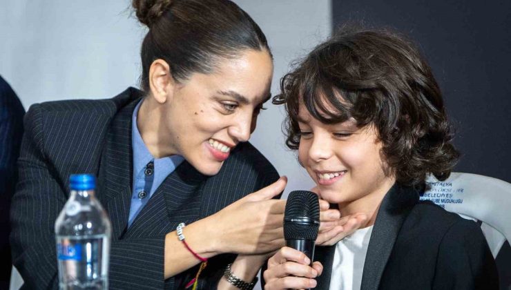 Yeşim Ustaoğlu’nun ‘Artakalan’ filminin ilk gösterimi Altın Portakal’da yapıldı