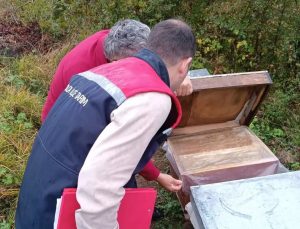 Yığılca’da veteriner hekimler dört köyde arılı kovanları tek tek saydı